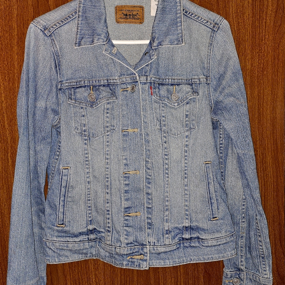 Women's vintage Levi Strauss jacket, size medium